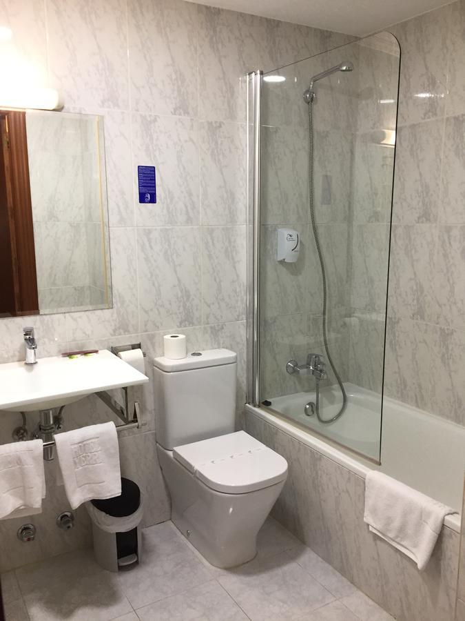 Hotel Yerri Естеля Екстериор снимка