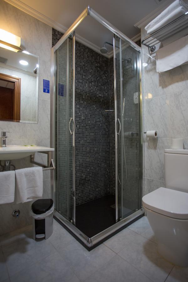 Hotel Yerri Естеля Екстериор снимка