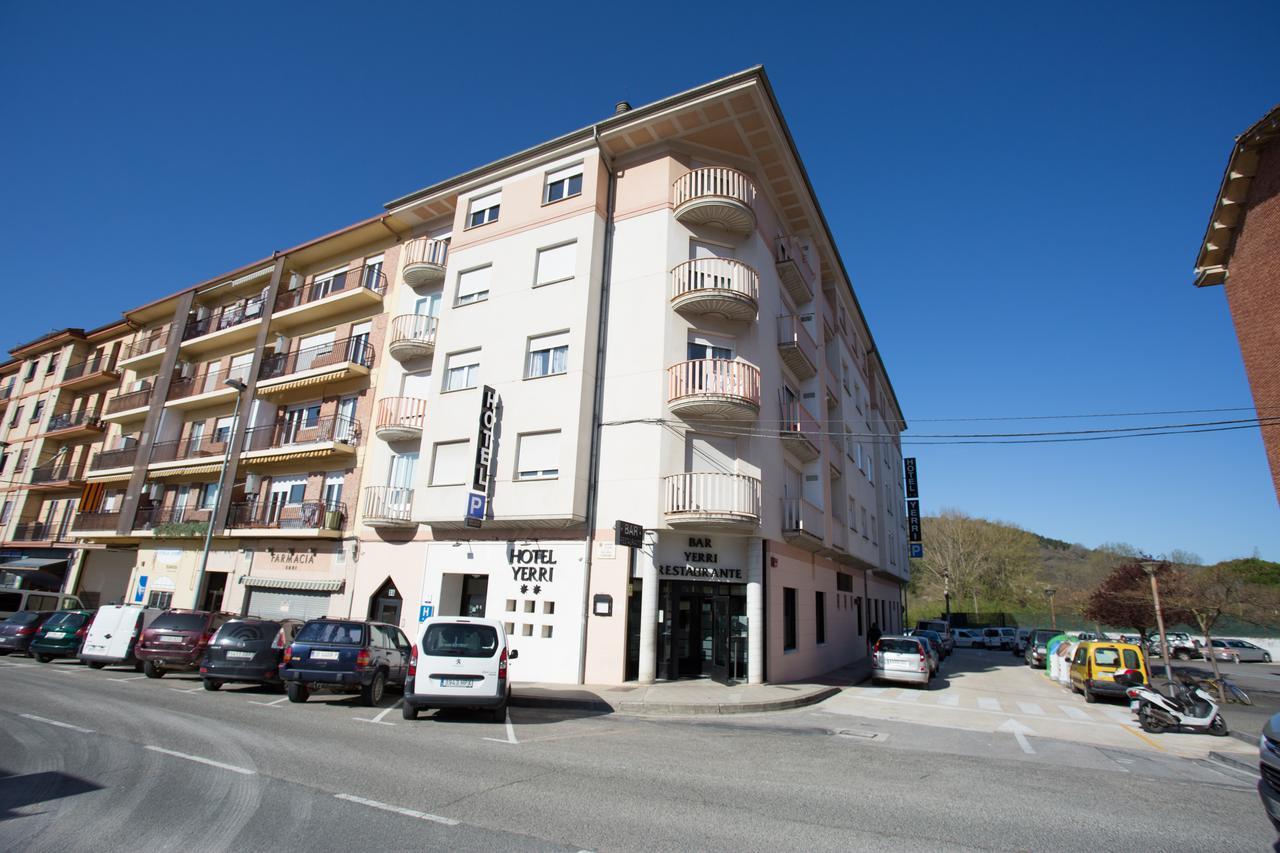 Hotel Yerri Естеля Екстериор снимка